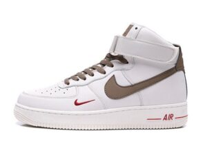 Зимние Nike Air Force 1 07 LV8 High с мехом белые с коричневым кожаные женские (35-40)